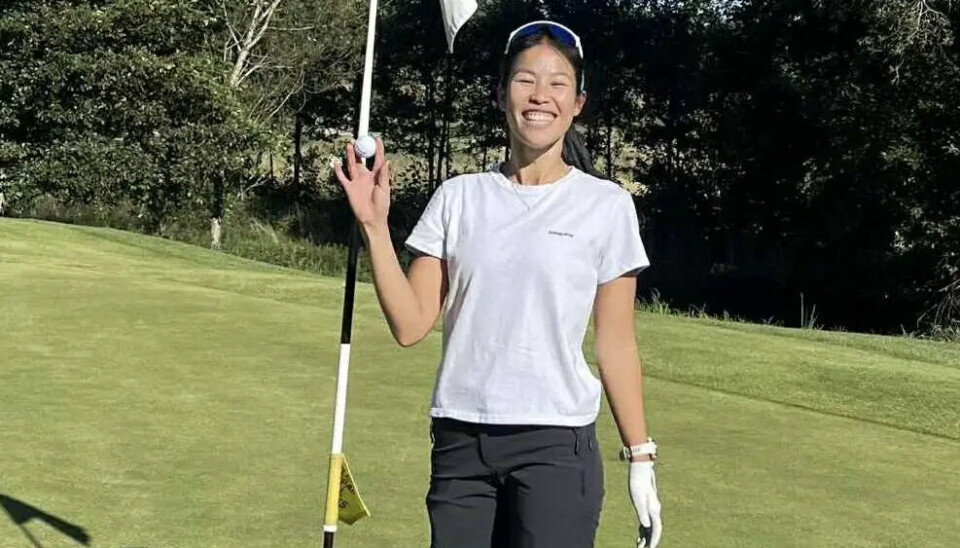Vanessa Bakke Sætre gjør Hole-in-one på det 15. golfhullet hun spiller i sitt liv.