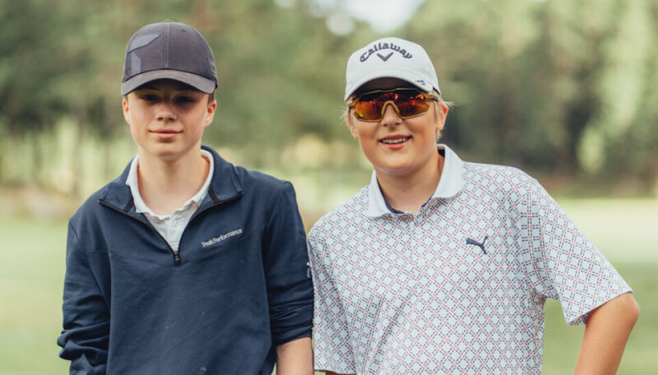 Imre Skjerve Aune (t.v.) og Kristoffer Sannes Gran (Larvik GK) deltok på den første paragolf-samlingen i august.