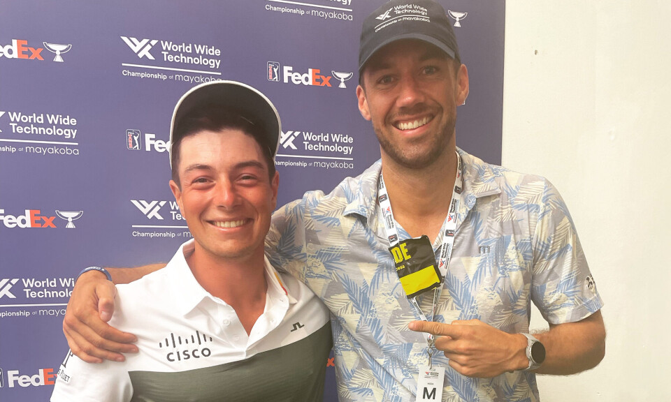 Espen Blaker (t.h.) har fulgt eventyret om Viktor Hovland tett som Eurosport-reporter. Nå har han også skrevet bok om superstjernen. Viktor Hovland og Espen Blaker
